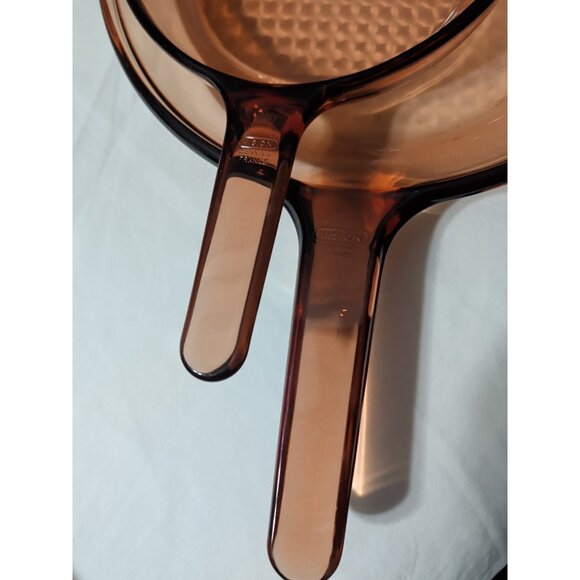 Corning Vision Ware Amber Glass Skillets Waffle Bottom Fry Pans 10 in 7 in retro - Picture 3 of 15